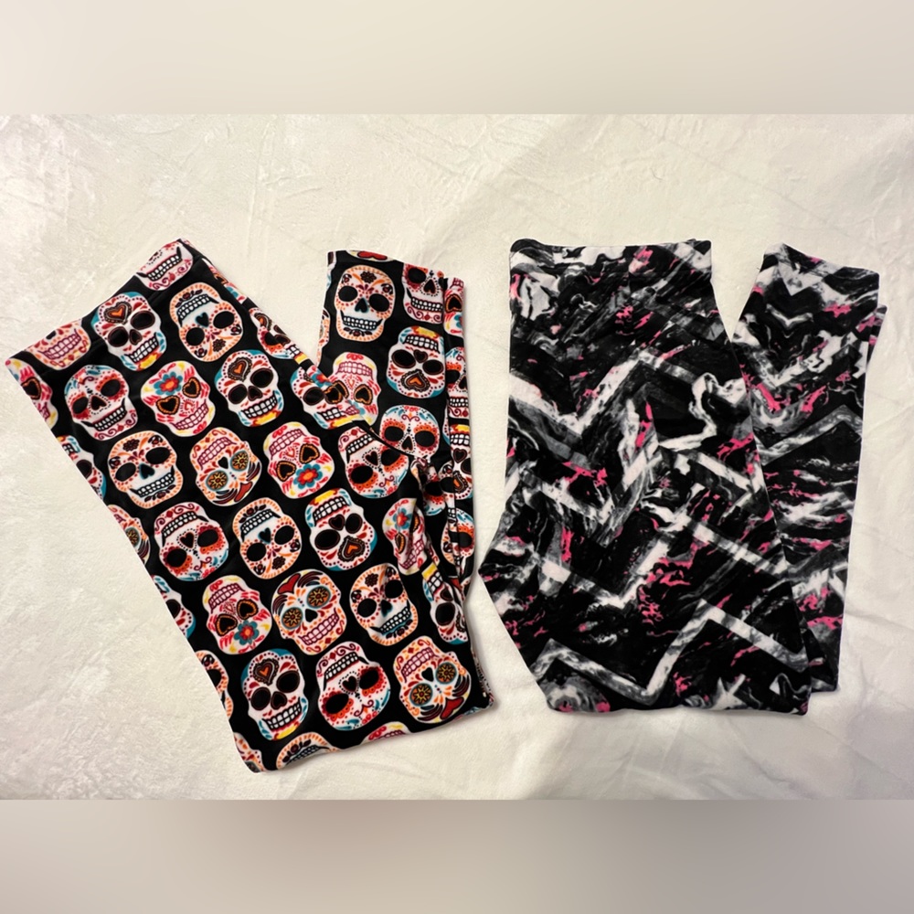 No Boundaries Soft Velour Leggings Plus Size XXL Sugar Skull / Pink White Black